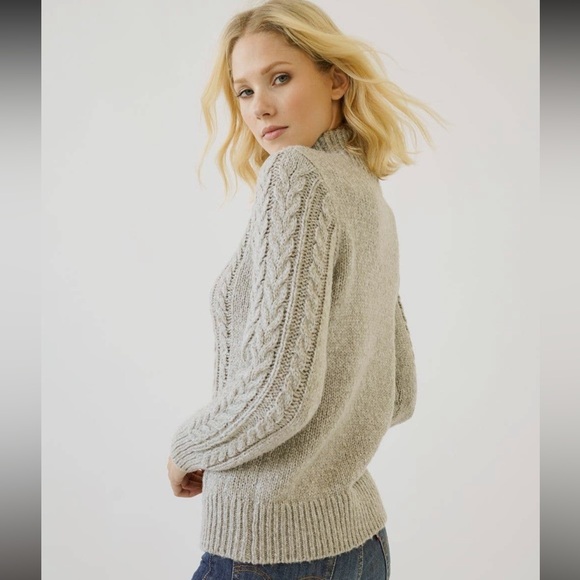 🆕Sweater Cable Knit Mock Neck Light Grey S, M & L Available - Picture 8 of 8